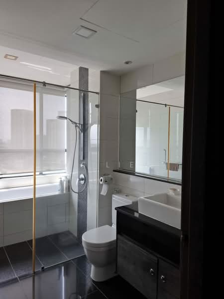 Kondominium untuk Disewa di KM1 West - SM Cheong - Bathroom - PropertyGuru.com.my