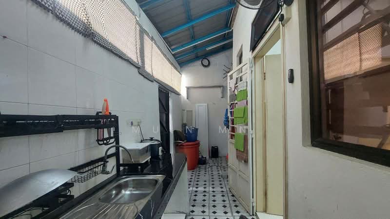 Terraced House for Sale in Klang (Selangor) - Muin Mn - Kitchen - PropertyGuru.com.my