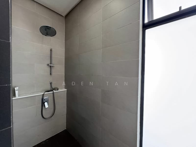 Rumah Teres untuk Disewa di Medini (Iskandar Puteri (Nusajaya)) - Aden Tan - Bathroom - PropertyGuru.com.my
