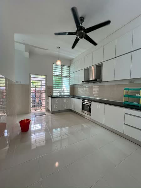 Semi-Detached House for Sale in Kuantan (Pahang) - Azalee Abdullah - Kitchen - PropertyGuru.com.my