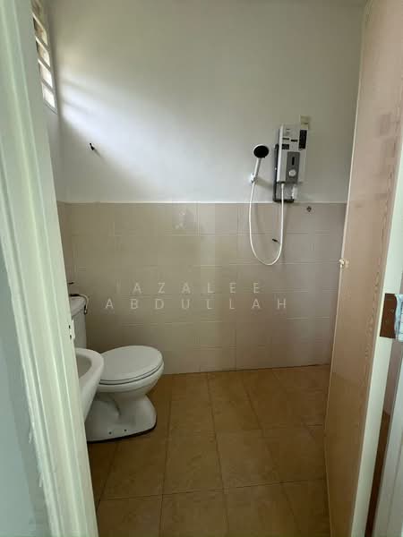 Semi-Detached House for Sale in Kuantan (Pahang) - Azalee Abdullah - Bathroom - PropertyGuru.com.my