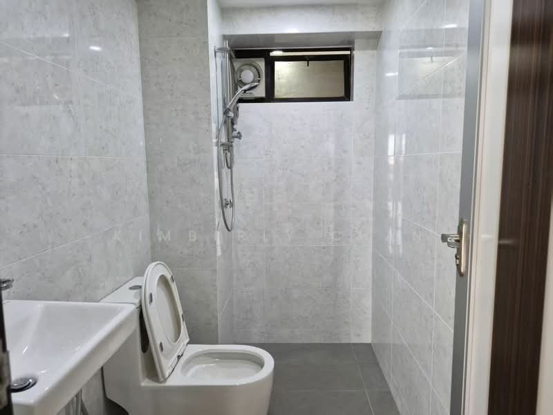 Pangsapuri untuk Disewa di Anjung Hijau (Greenfields) - Kimberly Chan - Bathroom - PropertyGuru.com.my