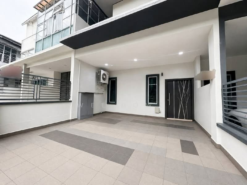 Rumah Teres 2 Tingkat untuk Dijual di Taman Mount Austin (Tebrau) - Wee Howe - Exterior - PropertyGuru.com.my