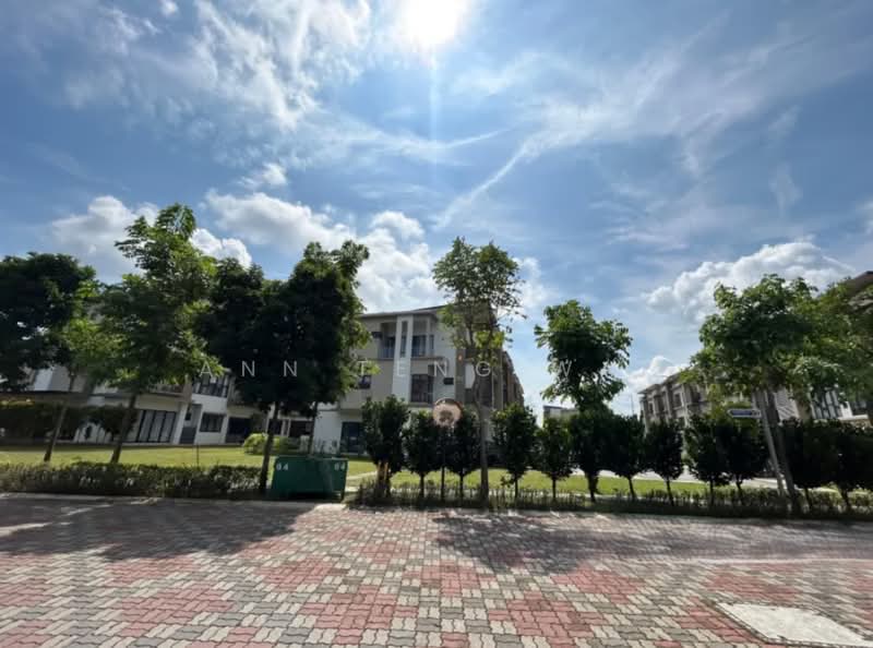 Rumah Bandar untuk Dijual di 16 Sierra (Puchong) - Wai Ann Teng - Exterior - PropertyGuru.com.my