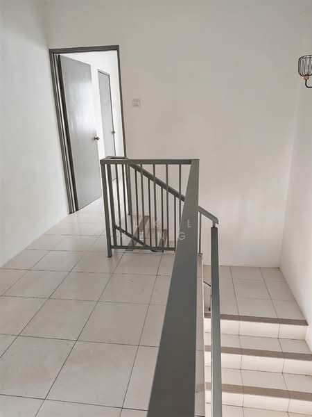 Rumah Berkembar untuk Disewa di Medan Klebang Harmoni (Chemor) - Datuk Lee Heng - Corridor - PropertyGuru.com.my