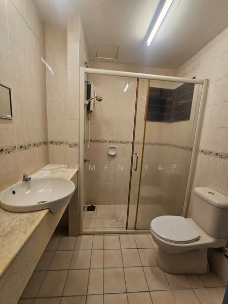 Condominium for Rent at Pelangi Utama 2 - Carmen Yap - Bathroom - PropertyGuru.com.my