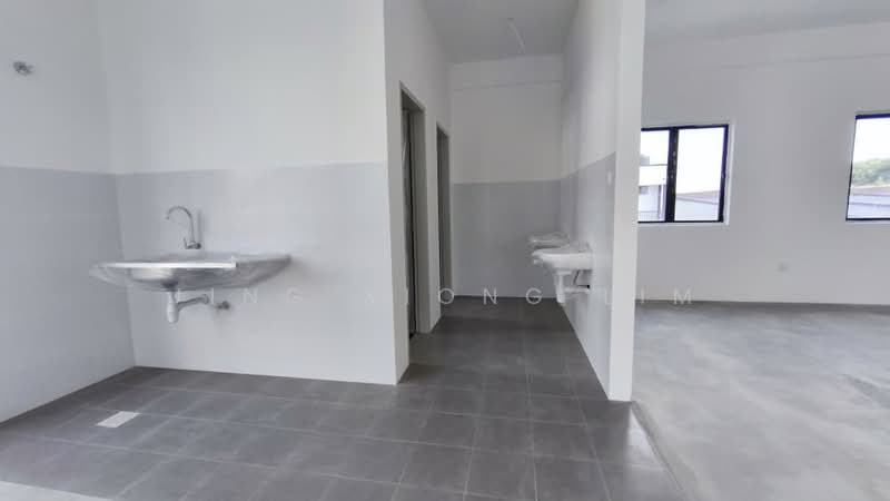 Shop for Rent in Beranang (Selangor) - Jing Xiong Lim - Interior - PropertyGuru.com.my