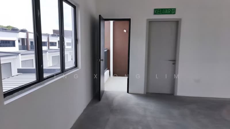 Shop for Rent in Beranang (Selangor) - Jing Xiong Lim - Interior - PropertyGuru.com.my