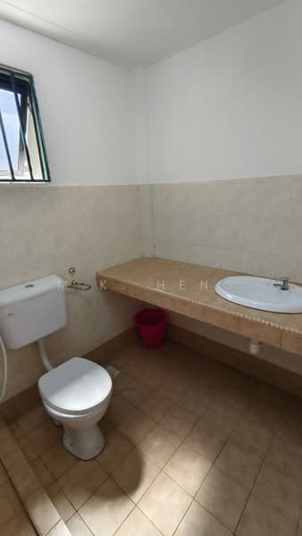 Apartment for Rent at Vista Bayu - M.K. Heng - Bathroom - PropertyGuru.com.my