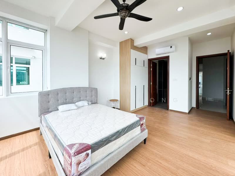 Kondominium untuk Disewa di H Residence (One Ritz Residence / Kelawai View) - Andrew Chong - Bedroom - PropertyGuru.com.my
