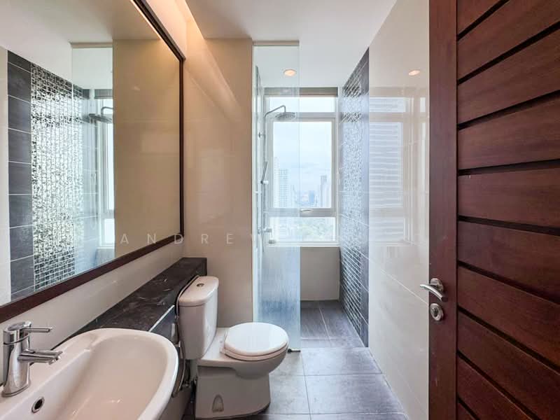 Kondominium untuk Disewa di H Residence (One Ritz Residence / Kelawai View) - Andrew Chong - Bathroom - PropertyGuru.com.my