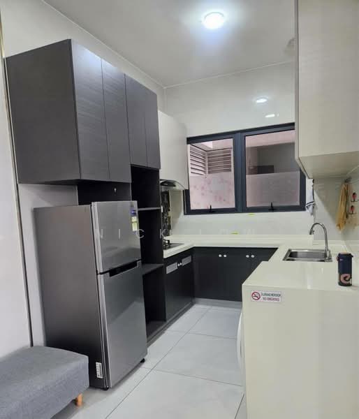 Condominium for Rent at Bay Point @ Country Garden Danga Bay - Nick Low - Kitchen - PropertyGuru.com.my