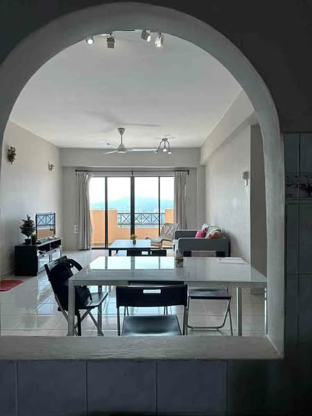 Kondominium untuk Disewa di Vista Komanwel C - Yee Yew Kho - Living Room - PropertyGuru.com.my