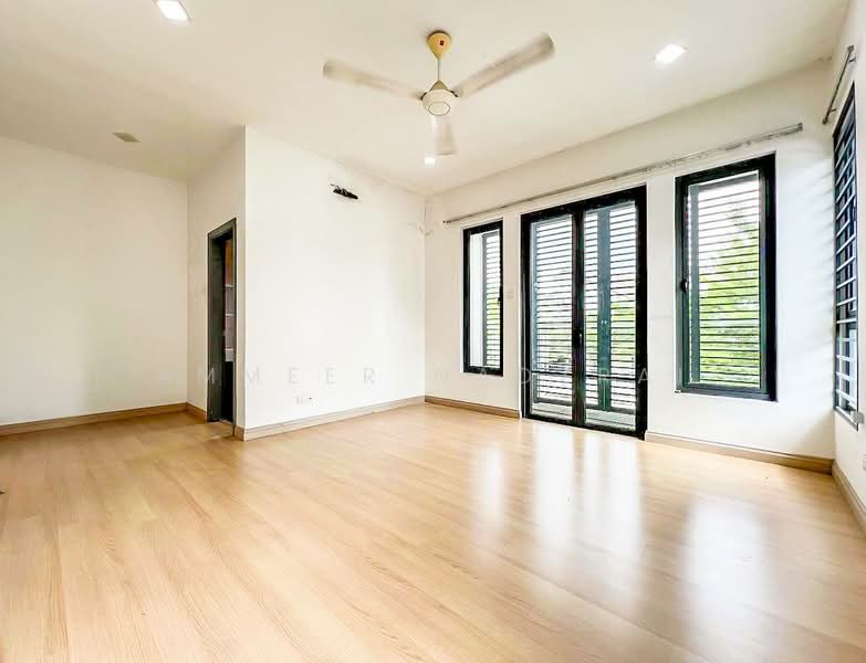 2-storey Terraced House for Sale in Alam Impian (Shah Alam) - Ammeer Nadzrai - Living Room - PropertyGuru.com.my