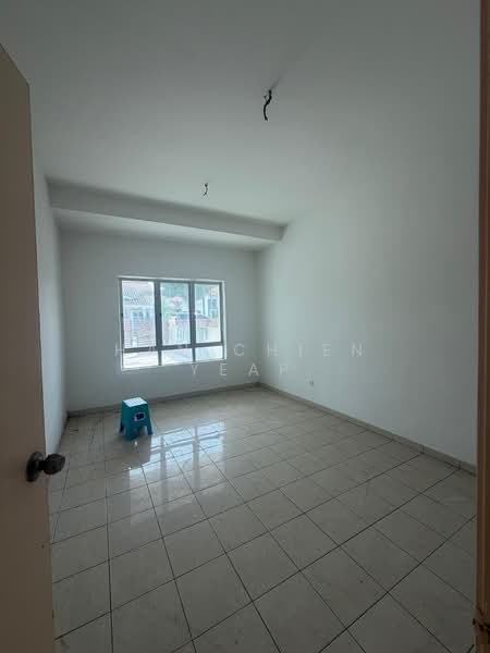 For Sale - lorong halaman indah, sungai jawi