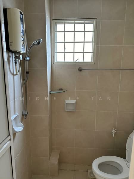 Condominium for Sale at Beverly 2 - Michelle Tan - Bathroom - PropertyGuru.com.my