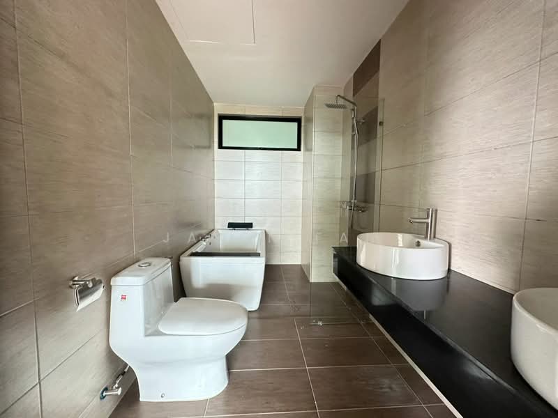 Service Residence for Sale at Molek Regency - Jason Fam - Bathroom - PropertyGuru.com.my