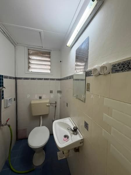 Apartment for Rent at Subang Perdana Goodyear Court 9 - Perry Chai - Bathroom - PropertyGuru.com.my