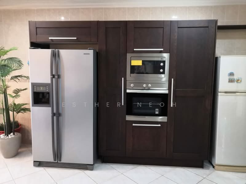 Kondominium untuk Dijual di Gurney Beach Resort - Esther Neoh - Kitchen - PropertyGuru.com.my