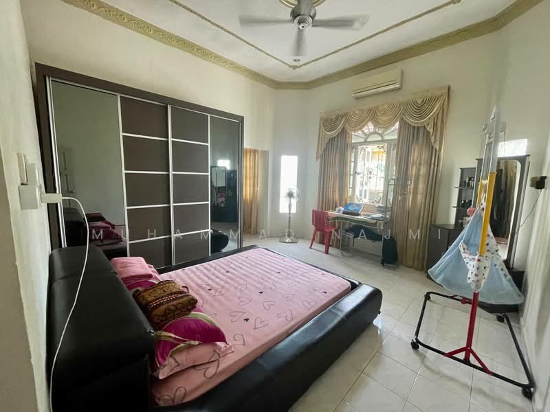 Rumah Banglo untuk Dijual di Dungun (Terengganu) - Muhammad Najmi - Bedroom - PropertyGuru.com.my