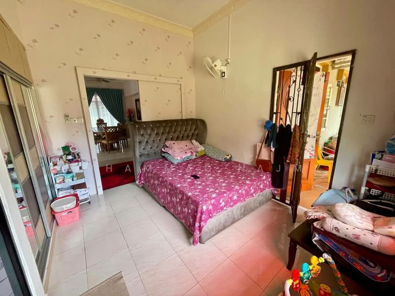 Rumah Banglo untuk Dijual di Dungun (Terengganu) - Muhammad Najmi - Bedroom - PropertyGuru.com.my