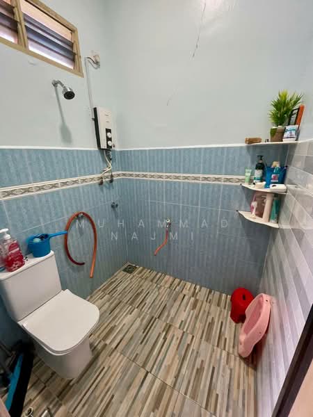 Rumah Banglo untuk Dijual di Dungun (Terengganu) - Muhammad Najmi - Bathroom - PropertyGuru.com.my