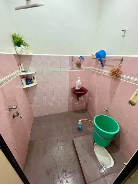 Rumah Banglo untuk Dijual di Dungun (Terengganu) - Muhammad Najmi - Bathroom - PropertyGuru.com.my