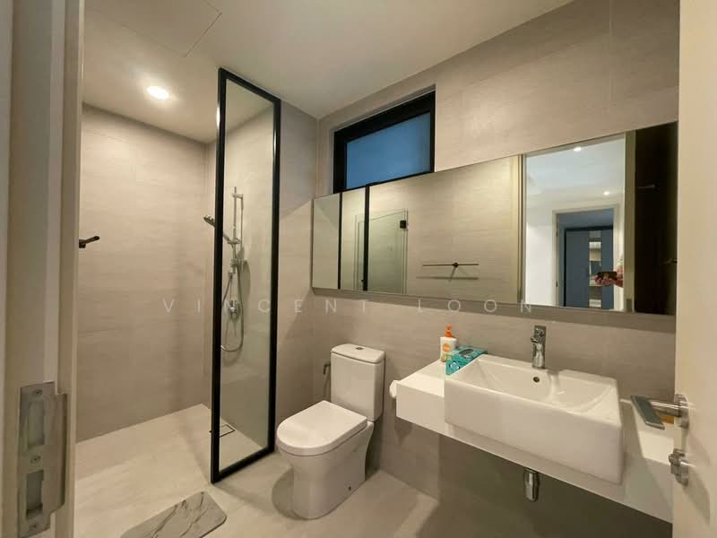 Servis Apartment untuk Dijual di Residensi Solaris Parq - Vincent Loon - Bathroom - PropertyGuru.com.my