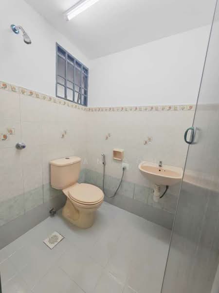 2-storey Terraced House for Sale in Taman Meranti Jaya (Puchong) - Evan Goh - Bathroom - PropertyGuru.com.my