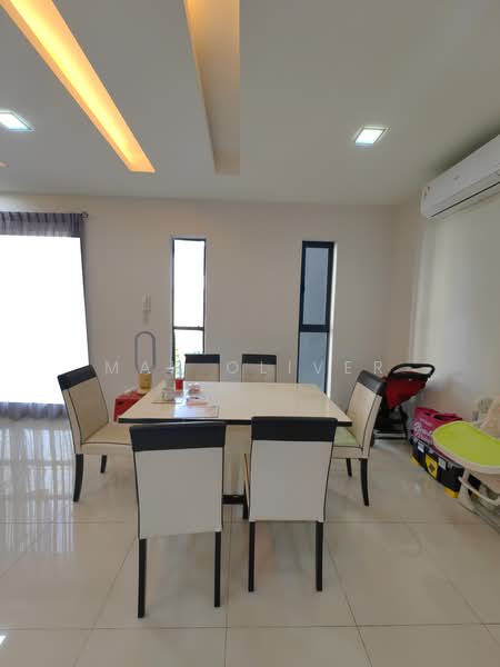 Condominium for Sale at KM1 West - Mak Oliver - Dining Room - PropertyGuru.com.my