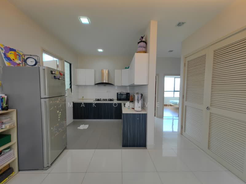 Condominium for Sale at KM1 West - Mak Oliver - Kitchen - PropertyGuru.com.my