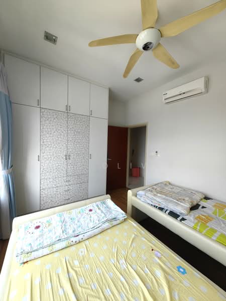 Condominium for Sale at KM1 West - Mak Oliver - Bedroom - PropertyGuru.com.my