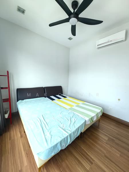 Condominium for Sale at KM1 West - Mak Oliver - Bedroom - PropertyGuru.com.my