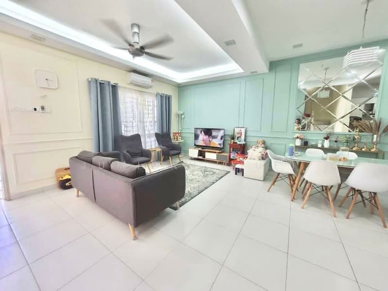 2-storey Terraced House for Sale in Taman Pelangi Semenyih 2 (Semenyih) - JUMIDAH (JUE) - Living Room - PropertyGuru.com.my