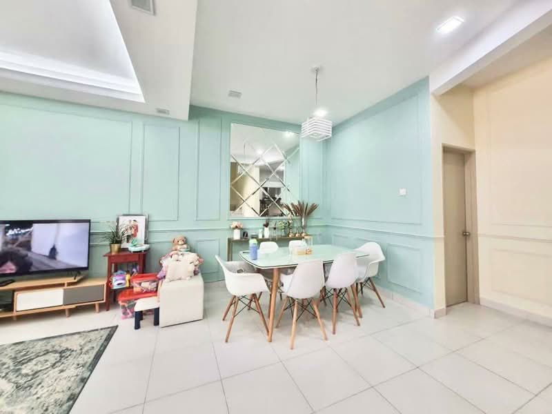 2-storey Terraced House for Sale in Taman Pelangi Semenyih 2 (Semenyih) - JUMIDAH (JUE) - Living Room - PropertyGuru.com.my