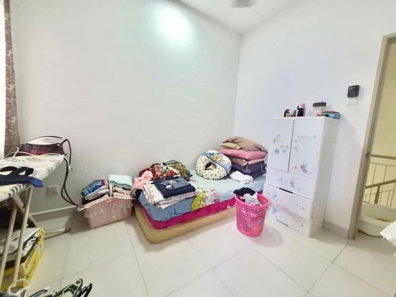 2-storey Terraced House for Sale in Taman Pelangi Semenyih 2 (Semenyih) - JUMIDAH (JUE) - Bedroom - PropertyGuru.com.my