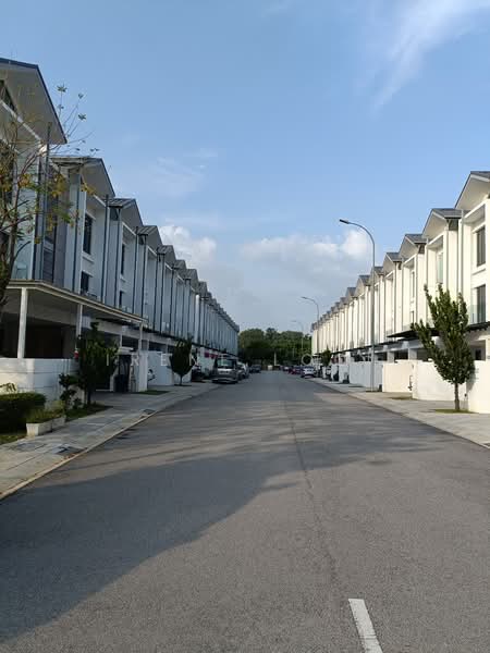 Rumah Teres 2 Tingkat untuk Dijual di Puchong (Selangor) - Irene Looi - Exterior - PropertyGuru.com.my