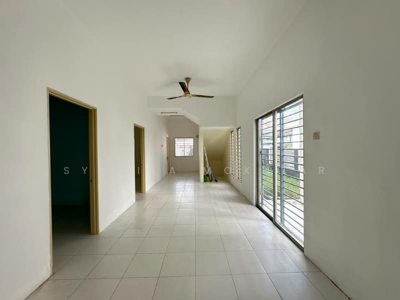 Townhouse for Sale in Taman Putra Perdana (Puchong) - Syakila Mokhtar - Corridor - PropertyGuru.com.my
