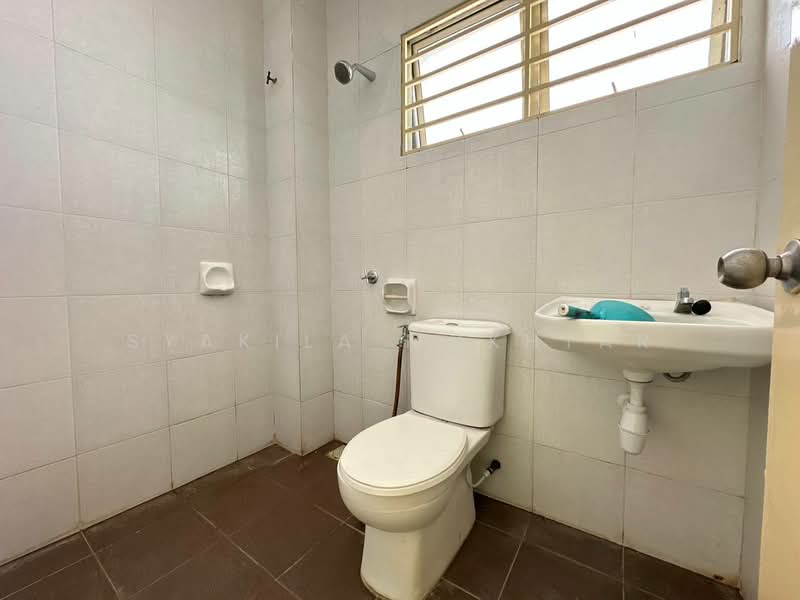 Townhouse for Sale in Taman Putra Perdana (Puchong) - Syakila Mokhtar - Bathroom - PropertyGuru.com.my