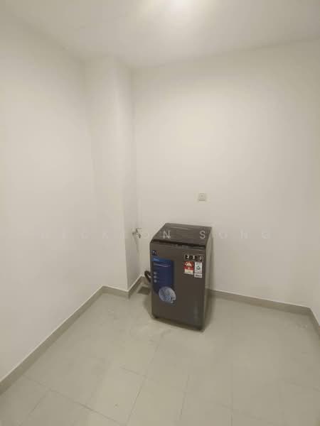 For Rent - Emerald Hill