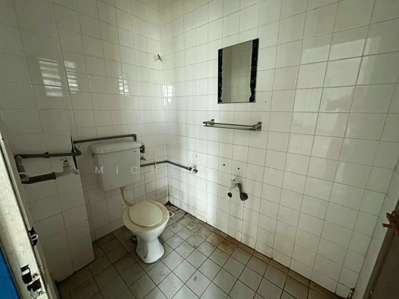 Terrace Factory for Rent in Bandar Armada Putra (Klang) - Michelle Tee - Bathroom - PropertyGuru.com.my