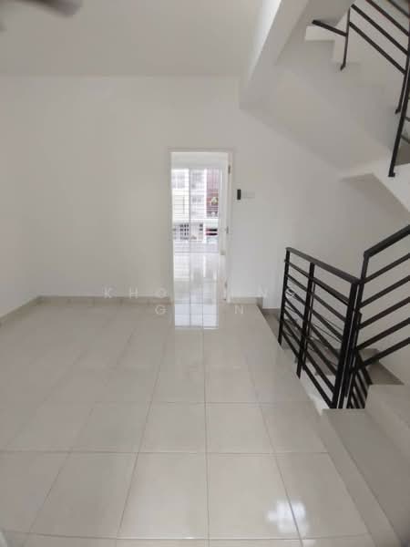 3-storey Terraced House for Sale in Seri Kembangan (Selangor) - Kho Chng Guan - Interior - PropertyGuru.com.my