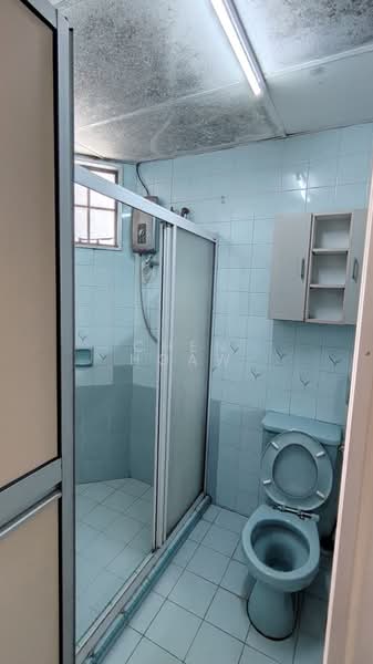 Condominium for Sale at Tiara Damansara - Chen Hoaw - Bathroom - PropertyGuru.com.my