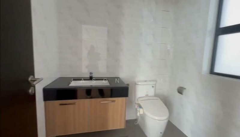Apartment for Sale at Molek Pine 4 - Jason Fam - Bathroom - PropertyGuru.com.my