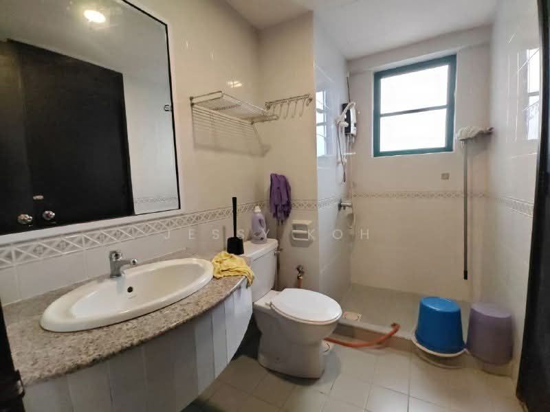 Condominium for Rent at The Straits View Condominium - Jessy Koh - Bathroom - PropertyGuru.com.my