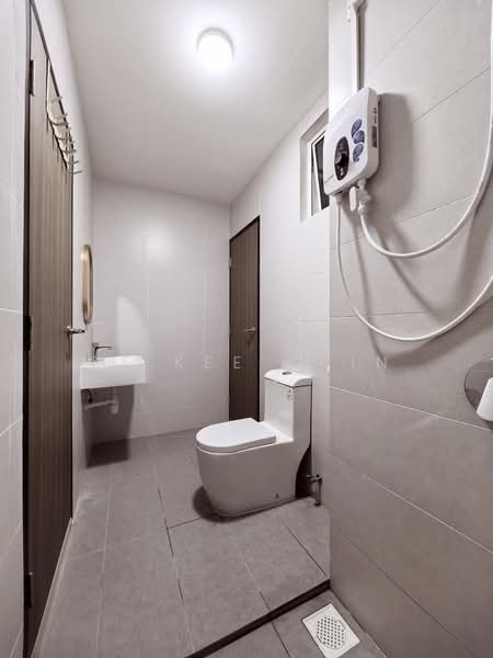 Service Residence for Rent at TRELLIS RESIDENCES - ZE KEE CHIN - Bathroom - PropertyGuru.com.my