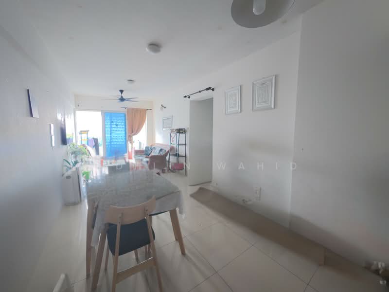 Apartment for Sale at Putra 1 - Fadhlin Wahid - Living Room - PropertyGuru.com.my
