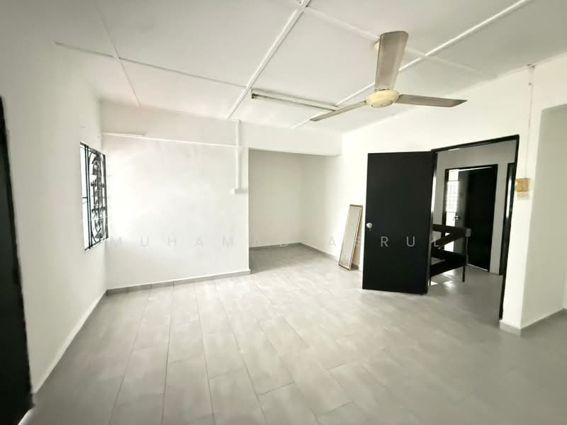 Rumah Teres 2 Tingkat untuk Dijual di Taman Perbadanan Islam (Johor Bahru) - Muhamad Asrul - Living Room - PropertyGuru.com.my