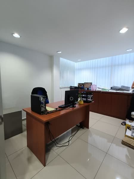 Kilang untuk Dijual di Taman Angkasa Nuri (Durian Tunggal) - BL Bong - PropertyGuru.com.my