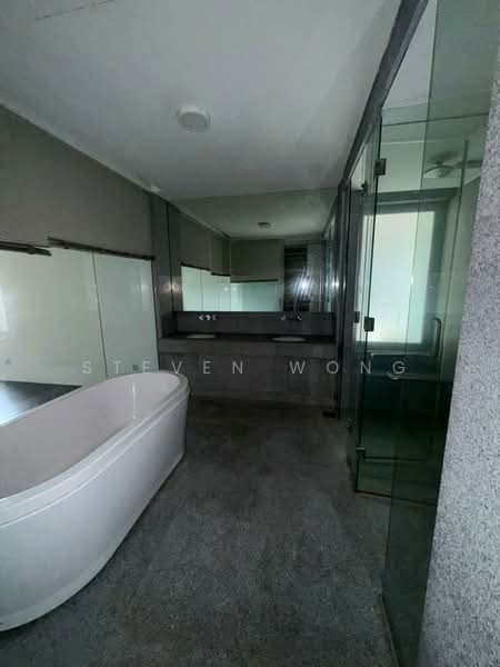 Kondominium untuk Dijual di The Katana Residences - Steven Wong - Bathroom - PropertyGuru.com.my